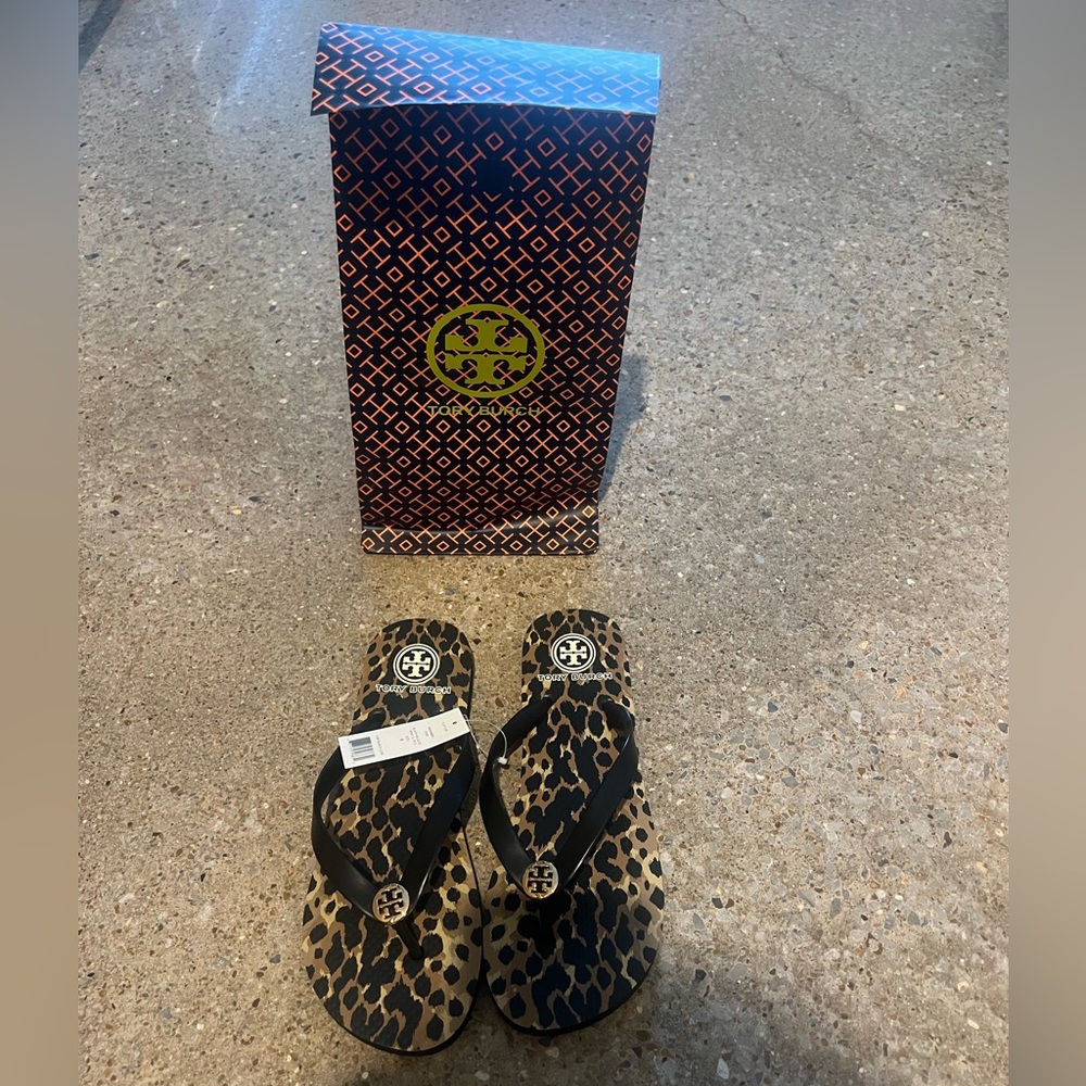 Women’s Tory Burch Flip Flop (8)
